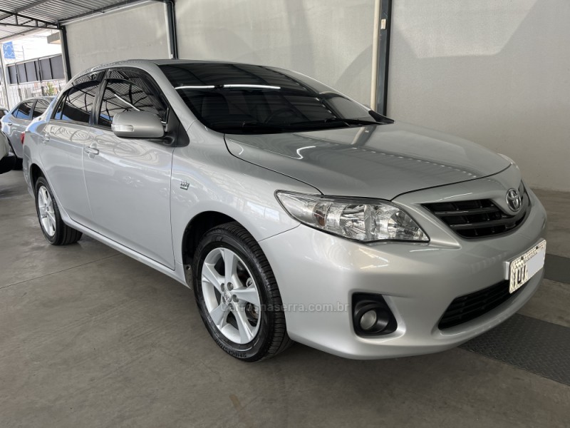 COROLLA 2.0 XEI 16V FLEX 4P AUTOMÁTICO - 2013 - CAXIAS DO SUL