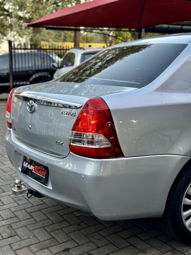 ETIOS 1.5 X SEDAN 16V FLEX 4P MANUAL - 2014 - ESTâNCIA VELHA