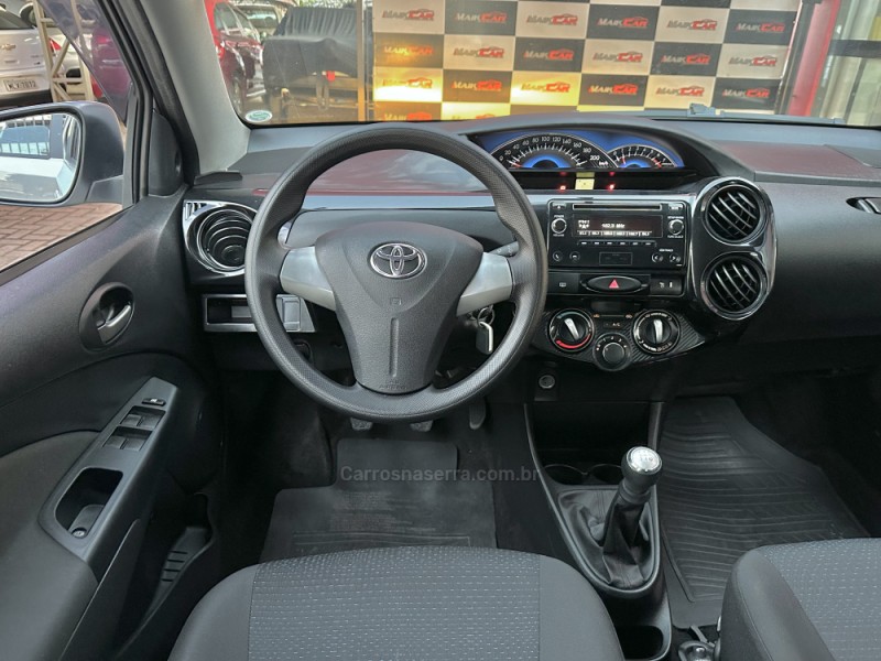 ETIOS 1.5 X SEDAN 16V FLEX 4P MANUAL - 2014 - ESTâNCIA VELHA