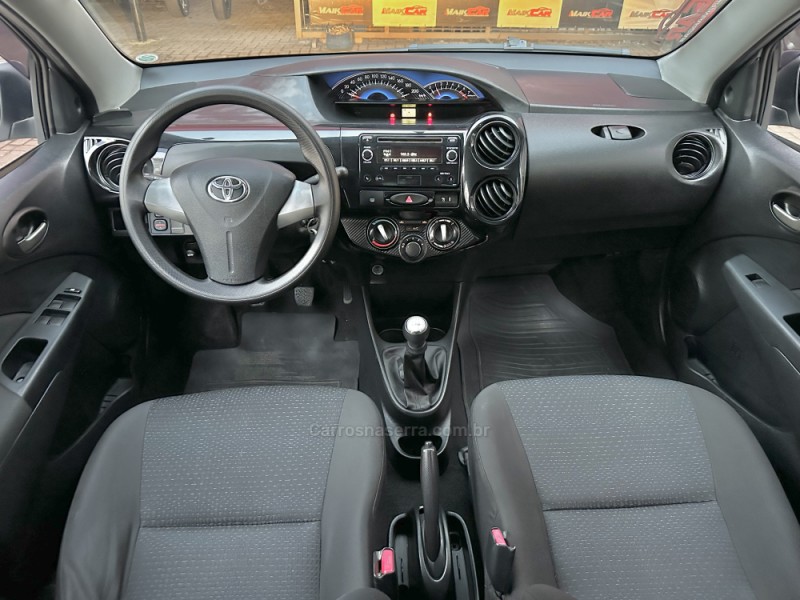 ETIOS 1.5 X SEDAN 16V FLEX 4P MANUAL - 2014 - ESTâNCIA VELHA