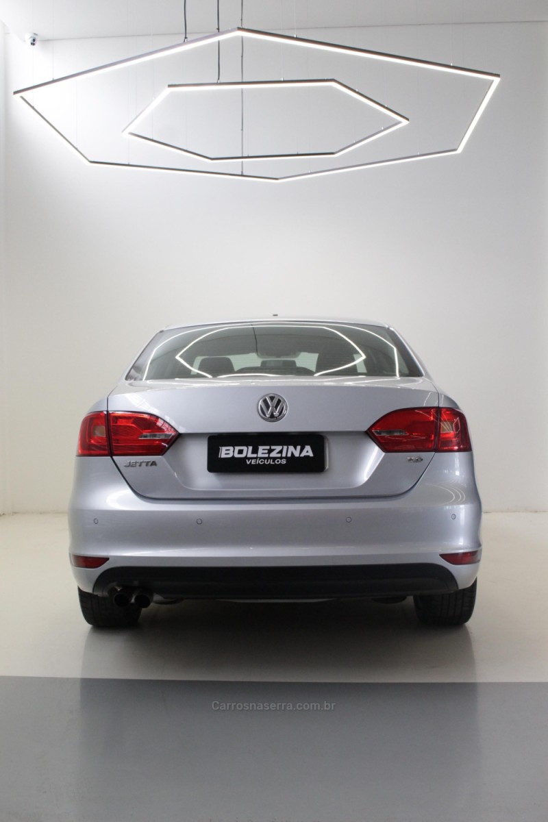 JETTA 2.0 COMFORTLINE FLEX 4P TIPTRONIC - 2013 - NOVO HAMBURGO