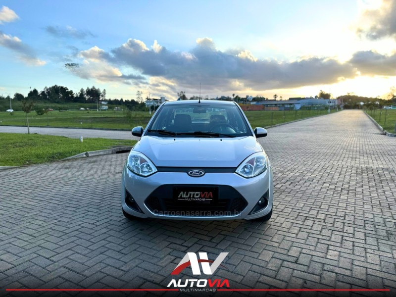 FIESTA 1.6 MPI CLASS SEDAN 8V FLEX 4P MANUAL - 2013 - SAPIRANGA