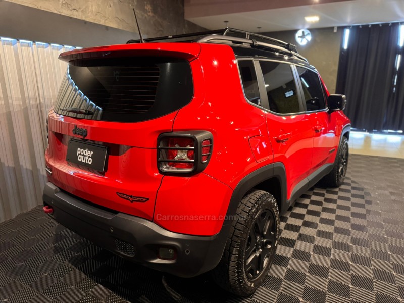 RENEGADE 2.0 16V TURBO DIESEL TRAILHAWK 4P 4X4 AUTOMÁTICO - 2016 - FARROUPILHA