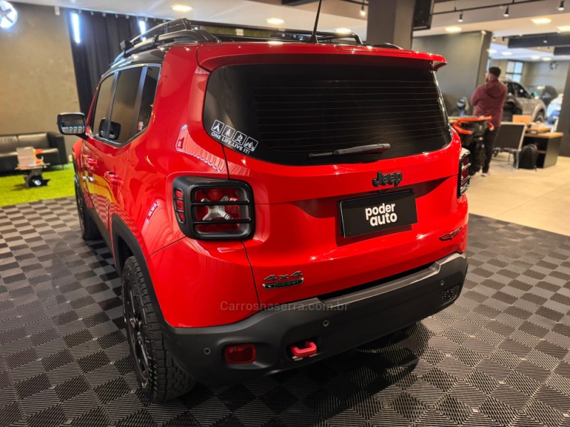 RENEGADE 2.0 16V TURBO DIESEL TRAILHAWK 4P 4X4 AUTOMÁTICO - 2016 - FARROUPILHA