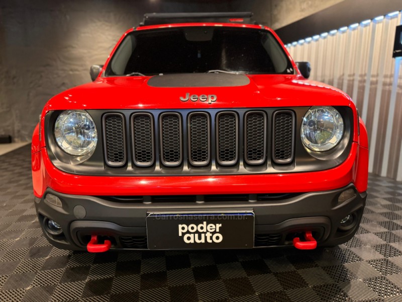 RENEGADE 2.0 16V TURBO DIESEL TRAILHAWK 4P 4X4 AUTOMÁTICO - 2016 - FARROUPILHA