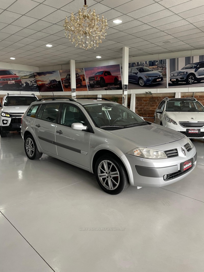 MÉGANE 1.6 EXPRESSION GRAND TOUR 16V FLEX 4P MANUAL