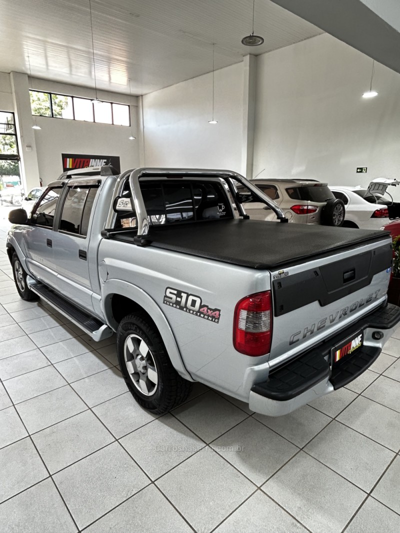 S10 2.8 EXECUTIVE 4X4 CD 12V TURBO INTERCOOLER DIESEL 4P MANUAL - 2011 - CAXIAS DO SUL