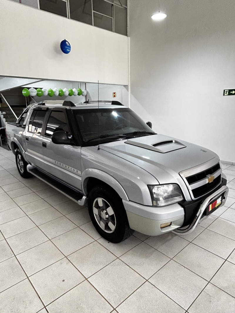 S10 2.8 EXECUTIVE 4X4 CD 12V TURBO INTERCOOLER DIESEL 4P MANUAL - 2011 - CAXIAS DO SUL