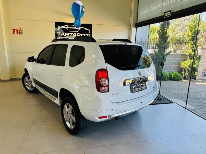 DUSTER 1.6 DYNAMIQUE 4X2 16V FLEX 4P MANUAL - 2014 - CAXIAS DO SUL