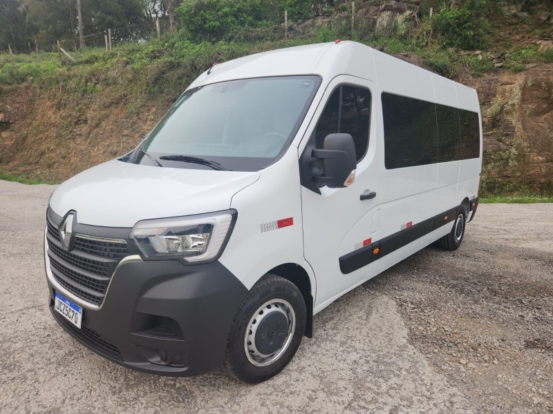 MASTER 2.3 DCI MINIBUS VIP L3H2 16 LUGARES 16V DIESEL 4P MANUAL - 2025 - CAXIAS DO SUL