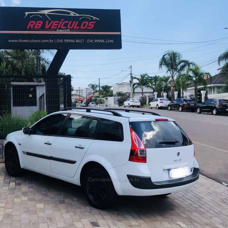 MÉGANE 1.6 DYNAMIQUE 16V FLEX 4P MANUAL - 2012 - GUAPORé