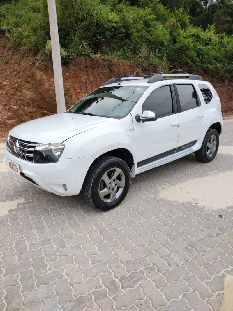 DUSTER 2.0 DYNAMIQUE 4X2 16V FLEX 4P MANUAL