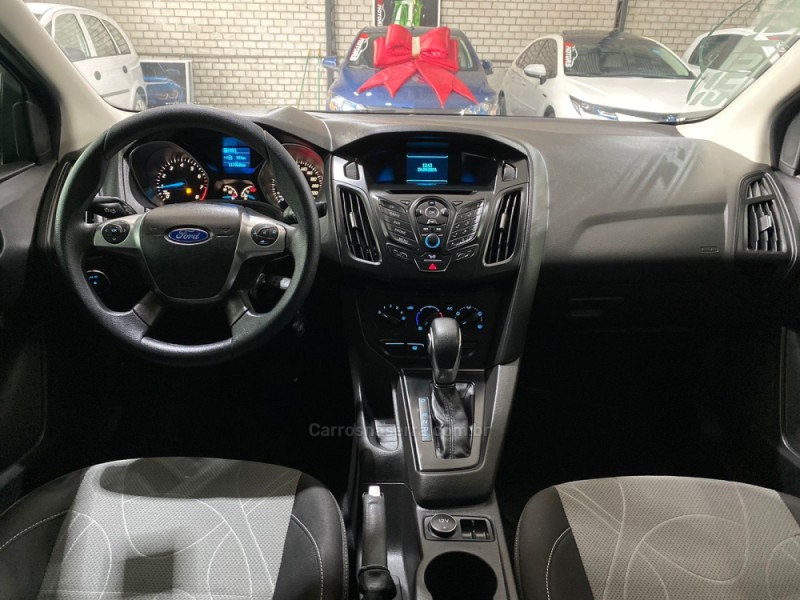 FOCUS 2.0 SE FASTBACK 16V FLEX 4P AUTOMÁTICO - 2015 - NOVO HAMBURGO