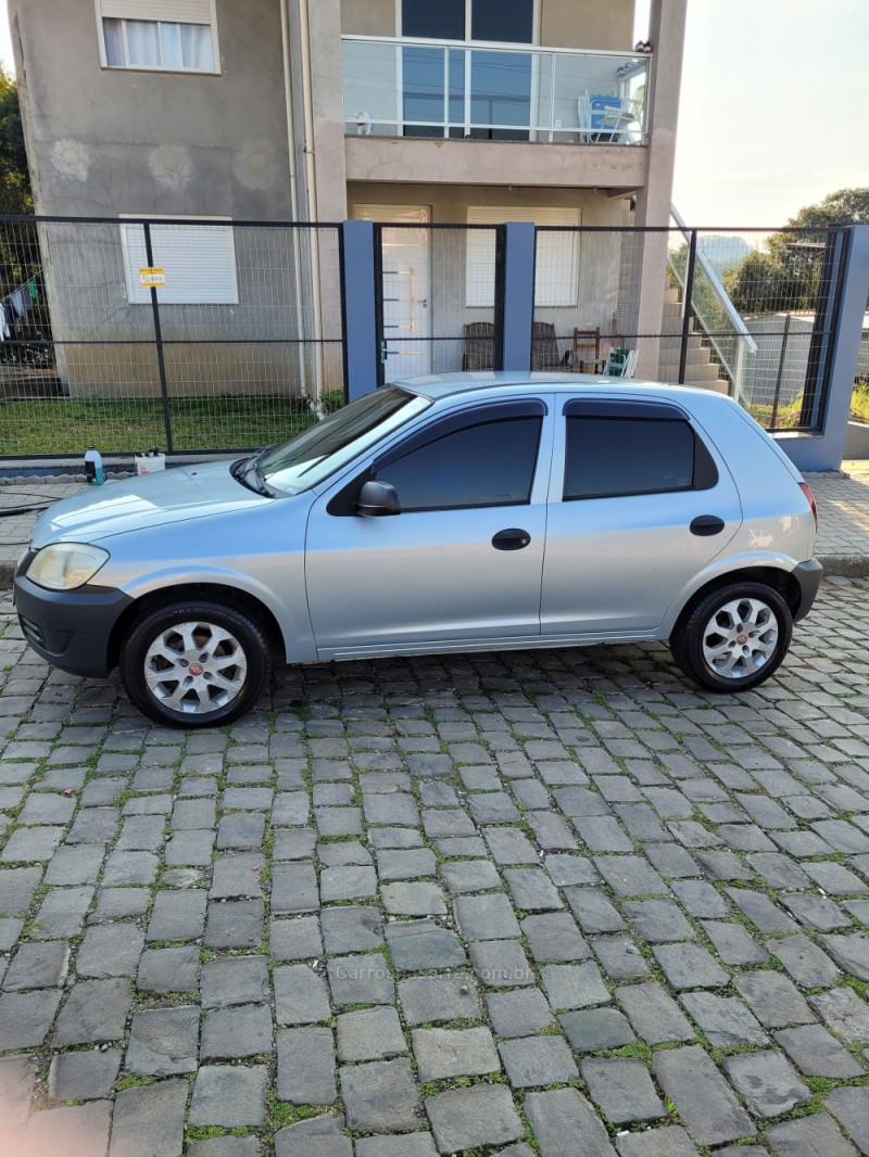 CELTA 1.0 MPFI LIFE 8V FLEX 4P MANUAL - 2009 - FLORES DA CUNHA