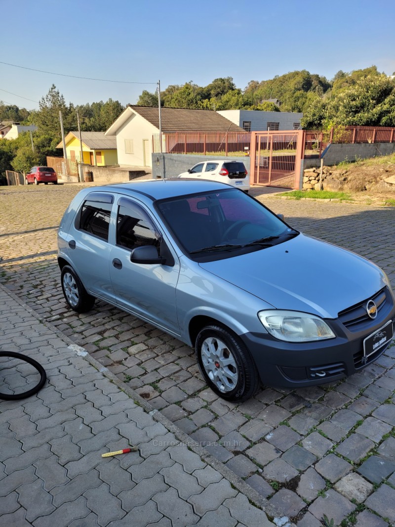 CELTA 1.0 MPFI LIFE 8V FLEX 4P MANUAL