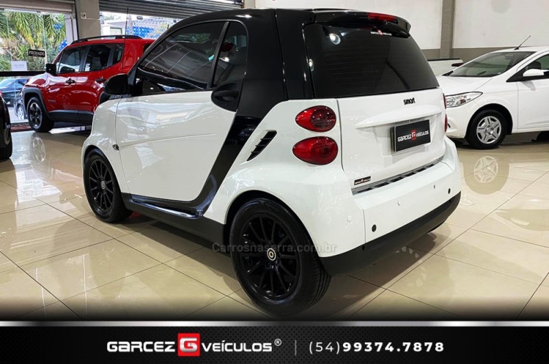 FORTWO 1.0 PASSION COUPÉ 3 CILINDROS 12V GASOLINA 2P AUTOMÁTICO - 2009 - BENTO GONçALVES