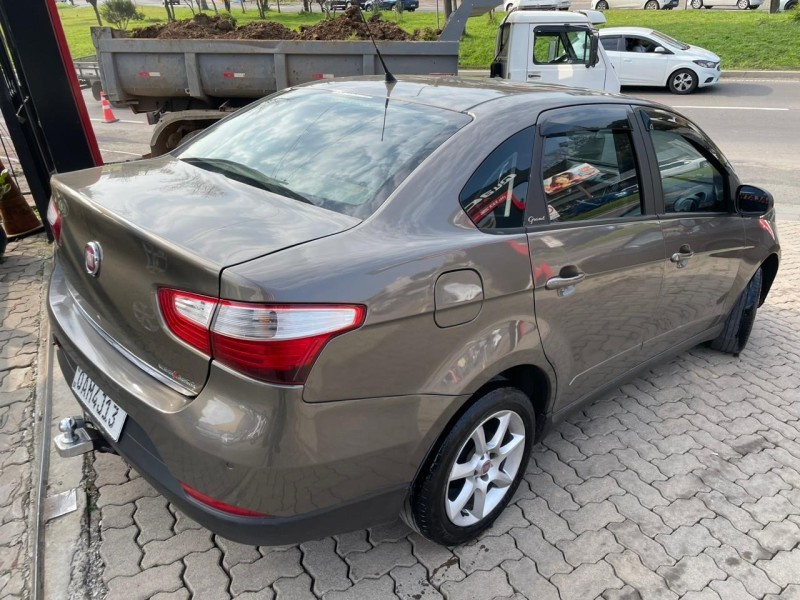 GRAND SIENA 1.4 MPI ATTRACTIVE 8V FLEX 4P MANUAL - 2014 - CAXIAS DO SUL