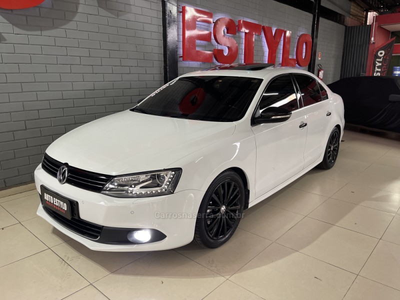 JETTA 2.0 TSI HIGHLINE 211CV GASOLINA 4P DSG