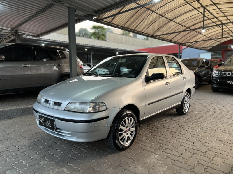 SIENA 1.0 MPI FIRE 8V FLEX 4P MANUAL - 2006 - BOM PRINCíPIO