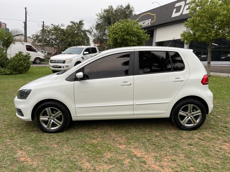 FOX 1.6 MSI TRENDLINE 8V FLEX 4P MANUAL - 2018 - BOM PRINCíPIO