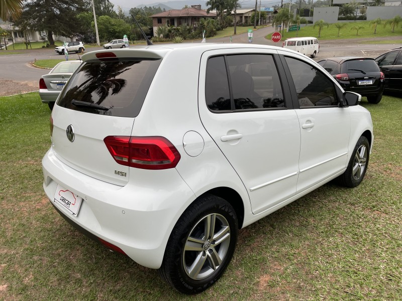 FOX 1.6 MSI TRENDLINE 8V FLEX 4P MANUAL - 2018 - BOM PRINCíPIO