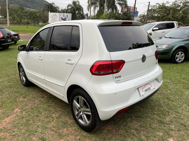 FOX 1.6 MSI TRENDLINE 8V FLEX 4P MANUAL - 2018 - BOM PRINCíPIO