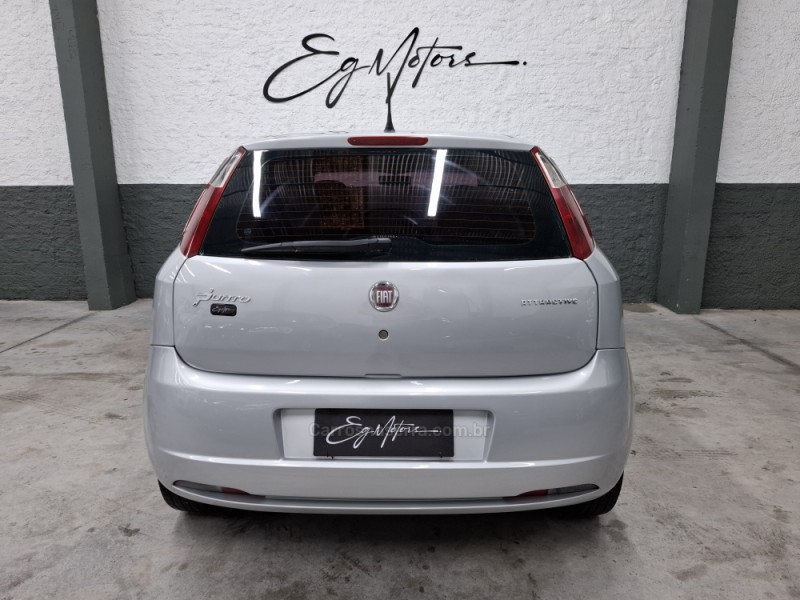 PUNTO 1.4 ATTRACTIVE 8V FLEX 4P MANUAL - 2011 - BENTO GONçALVES