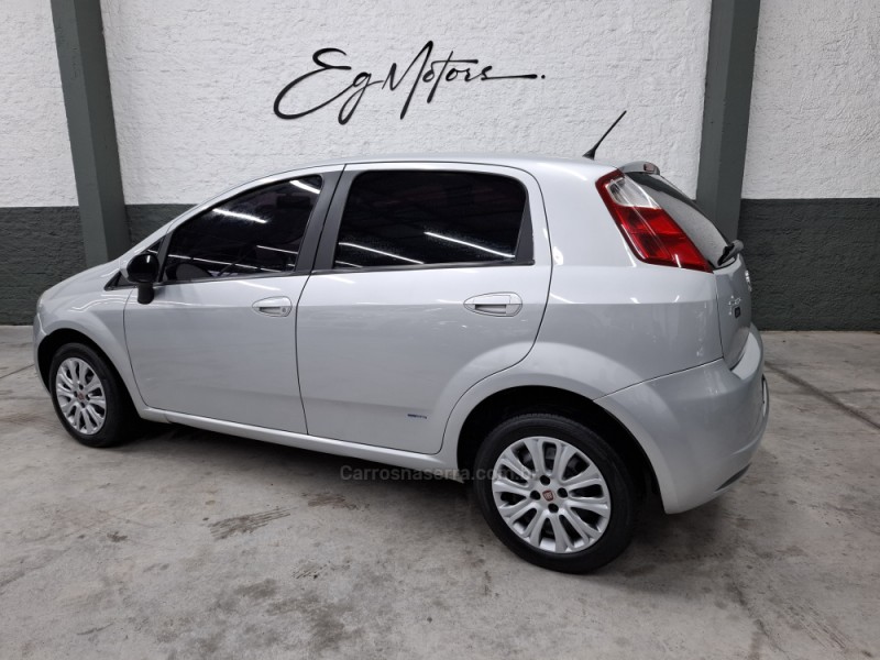 PUNTO 1.4 ATTRACTIVE 8V FLEX 4P MANUAL - 2011 - BENTO GONçALVES