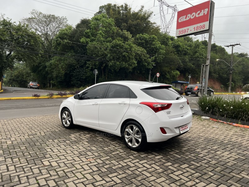 I30 1.8 MPI 16V GASOLINA 4P AUTOMATICO - 2015 - CAMPO BOM