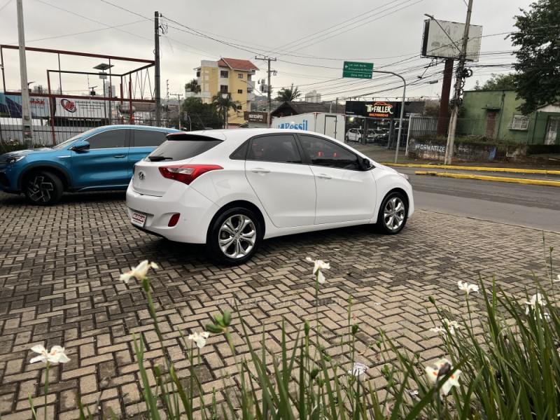 I30 1.8 MPI 16V GASOLINA 4P AUTOMATICO - 2015 - CAMPO BOM