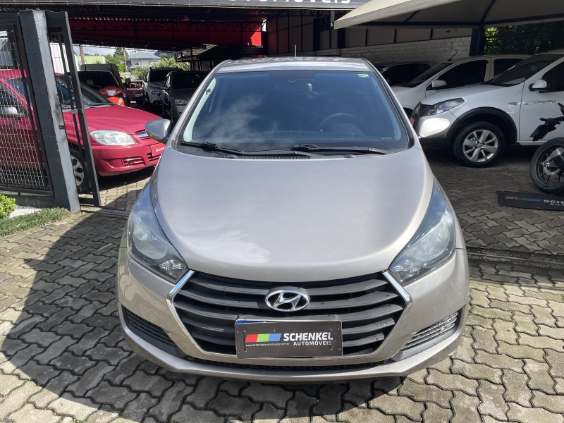 HB20 1.0 COMFORT 12V FLEX 4P MANUAL - 2016 - NOVA PETRóPOLIS