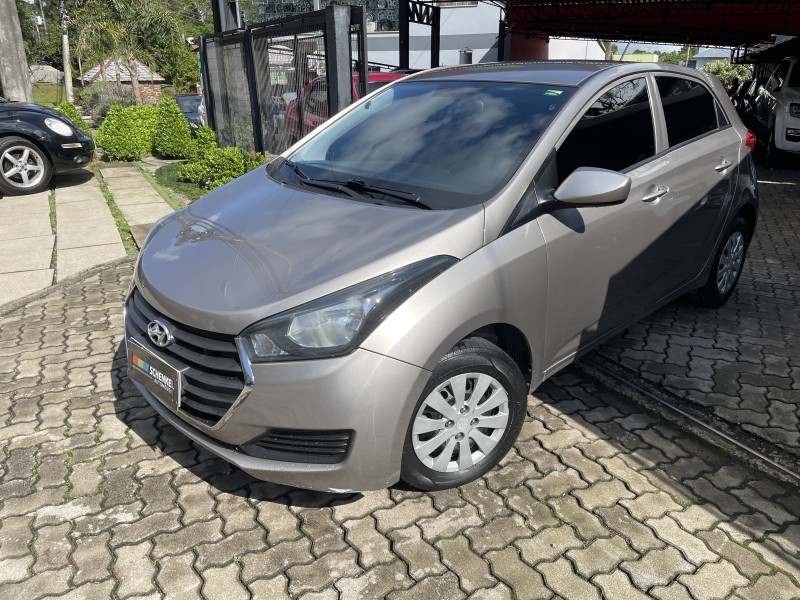 HB20 1.0 COMFORT 12V FLEX 4P MANUAL - 2016 - NOVA PETRóPOLIS