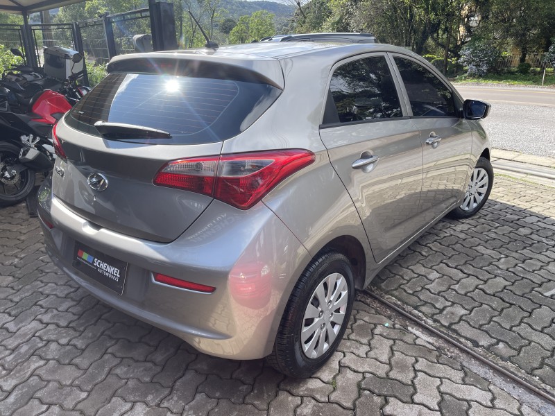 HB20 1.0 COMFORT 12V FLEX 4P MANUAL - 2016 - NOVA PETRóPOLIS