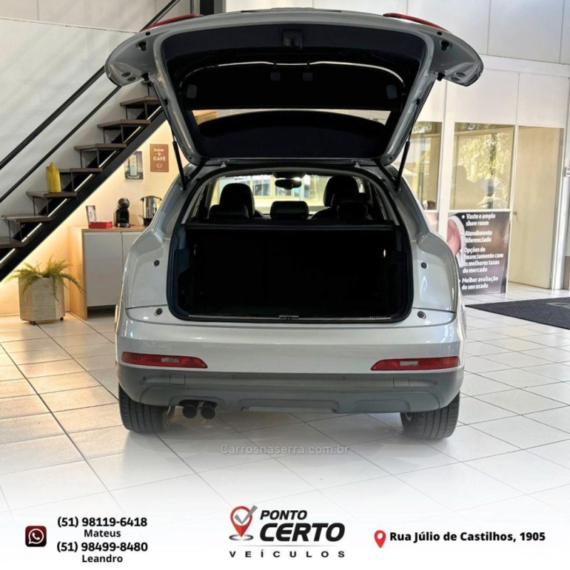 Q3 2.0 TFSI AMBIENTE QUATTRO 4P GASOLINA S TRONIC - 2014 - SANTA CRUZ DO SUL