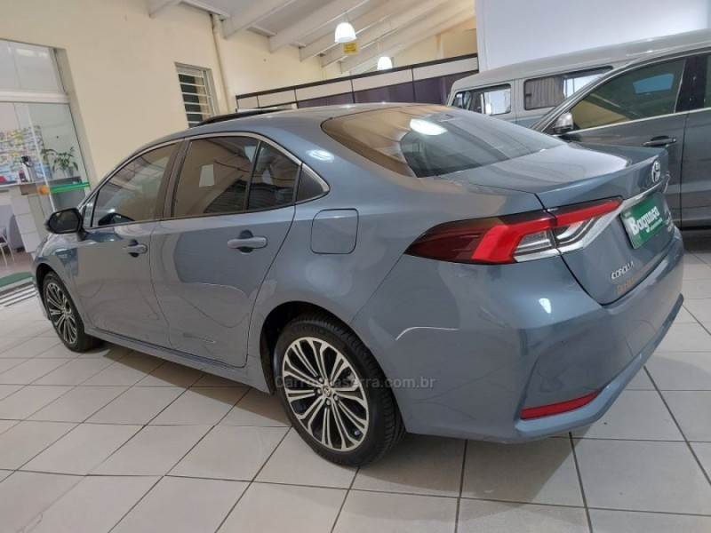 COROLLA 1.8 ALTIS PREMIUM 16V HÍBRIDO 4P AUTOMÁTICO - 2021 - NOVO HAMBURGO