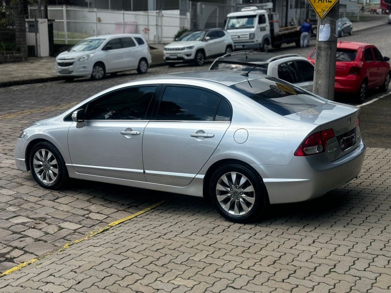 CIVIC 1.8 LXL 16V FLEX 4P AUTOMÁTICO - 2011 - CAXIAS DO SUL