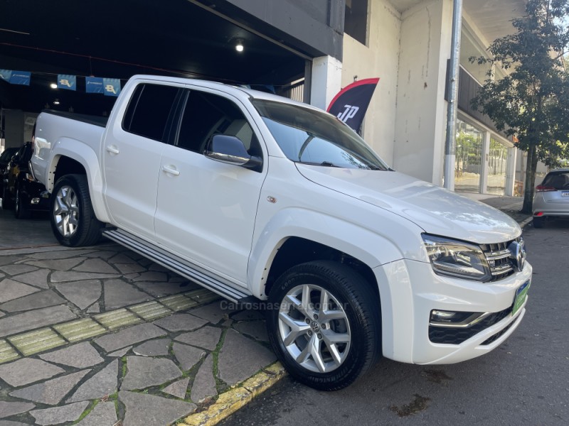 AMAROK 3.0 V6 TDI HIGHLINE CD DIESEL 4MOTION AUTOMÁTICO - 2021 - BENTO GONçALVES