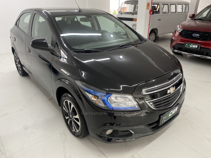 ONIX 1.4 MPFI ACTIV 8V FLEX 4P MANUAL - 2014 - BENTO GONçALVES