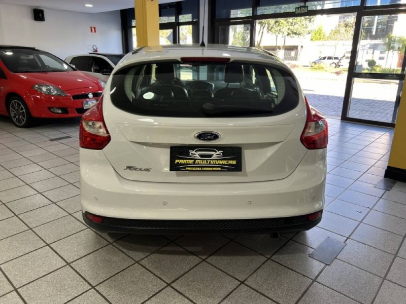 FOCUS 1.6 SE 16V FLEX 4P MANUAL - 2015 - CAXIAS DO SUL