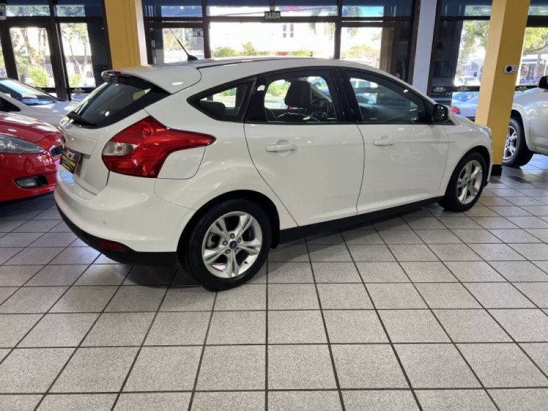 FOCUS 1.6 SE 16V FLEX 4P MANUAL - 2015 - CAXIAS DO SUL