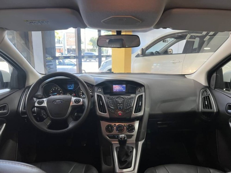 FOCUS 1.6 SE 16V FLEX 4P MANUAL - 2015 - CAXIAS DO SUL