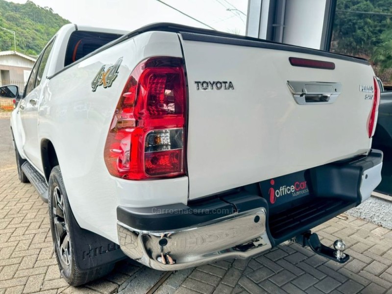 HILUX 2.8 SRV 4X4 CD 16V DIESEL 4P AUTOMÁTICO - 2021 - TRêS COROAS