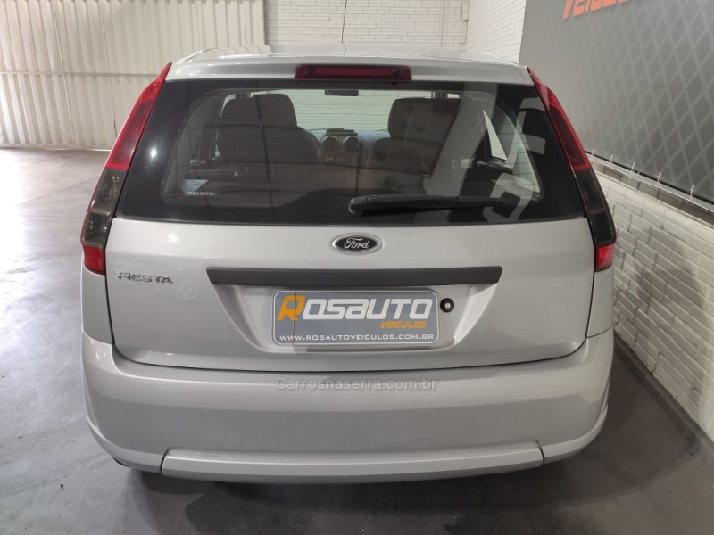 FIESTA 1.0 ROCAM SE 8V FLEX 4P MANUAL - 2014 - VENâNCIO AIRES