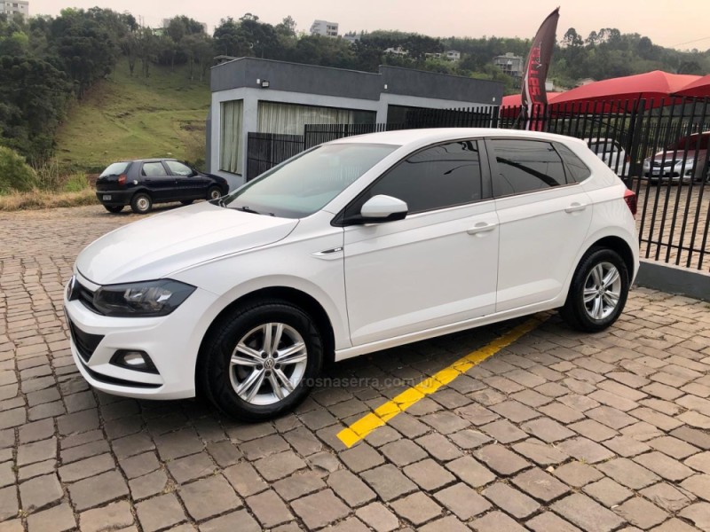 POLO 1.6 MSI TOTAL FLEX MANUAL  - 2018 - SERAFINA CORRêA