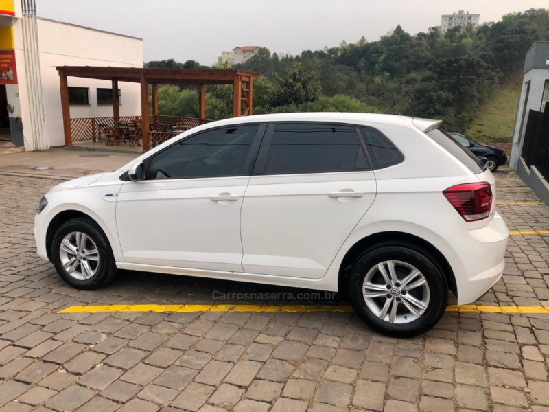 POLO 1.6 MSI TOTAL FLEX MANUAL  - 2018 - SERAFINA CORRêA