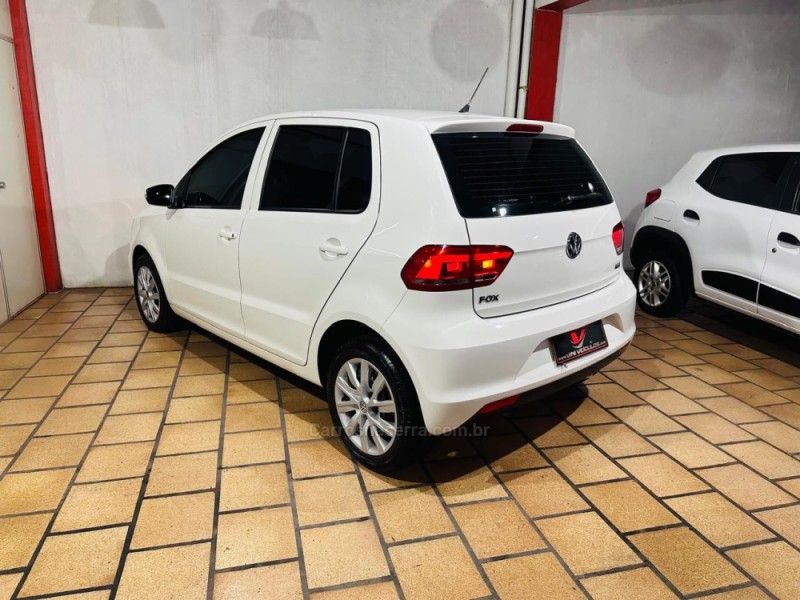 FOX 1.6 MSI TRENDLINE 8V FLEX 4P MANUAL - 2016 - CAXIAS DO SUL