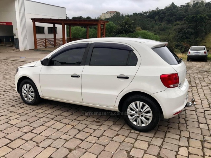 GOL 1.0 MI TRENDLINE 8V FLEX 2P MANUAL - 2016 - SERAFINA CORRêA