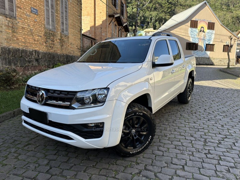 AMAROK 2.0 TRENDLINE 4X4 CD 16V TURBO INTERCOOLER DIESEL 4P AUTOMÁTICO