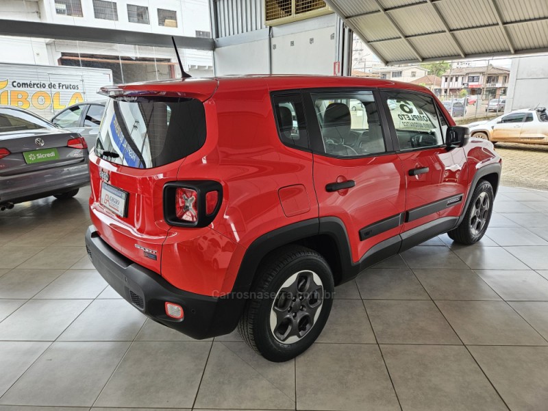 RENEGADE 1.8 16V FLEX SPORT 4P AUTOMÁTICO - 2016 - TAPEJARA