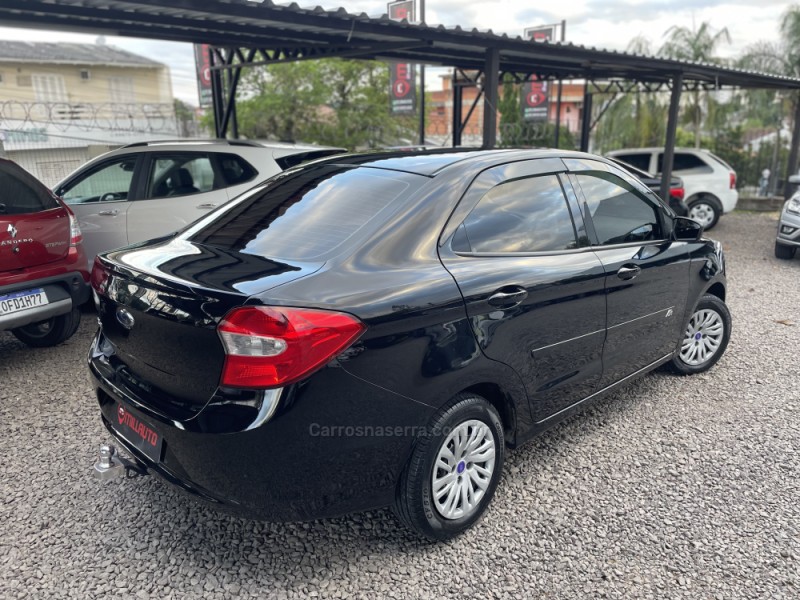 KA 1.5 SE SEDAN 16V FLEX 4P MANUAL - 2018 - NOVO HAMBURGO